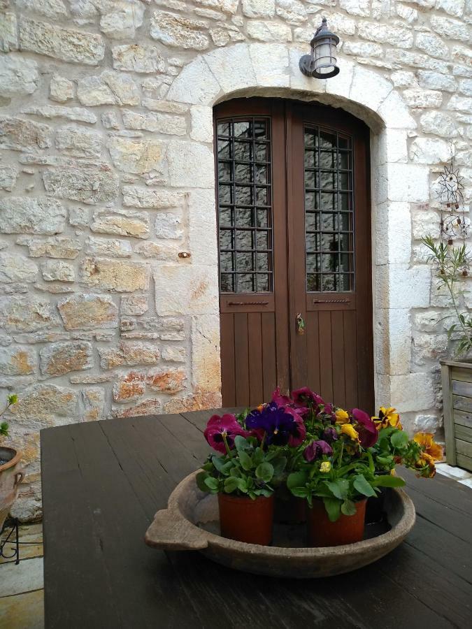 Bed and Breakfast Lousiou Nymfes à Gortynia Extérieur photo